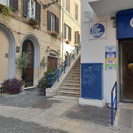 Monti'S Holiday Apartamento Roma Exterior foto